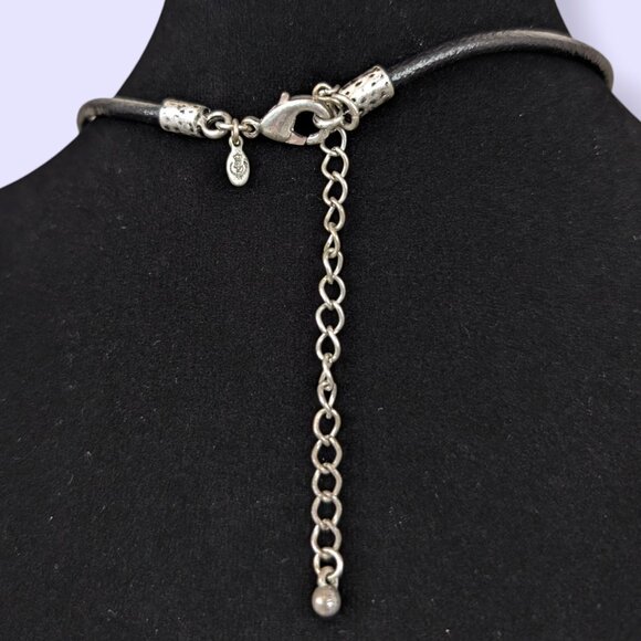 (2/$20) Premier Designs 5 Ring Pendant Necklace - Picture 4 of 5